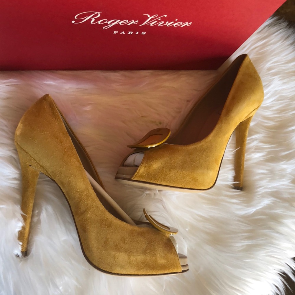 🎉🎉Hot Sale🎉🎉 Roger Vivier Platform $895